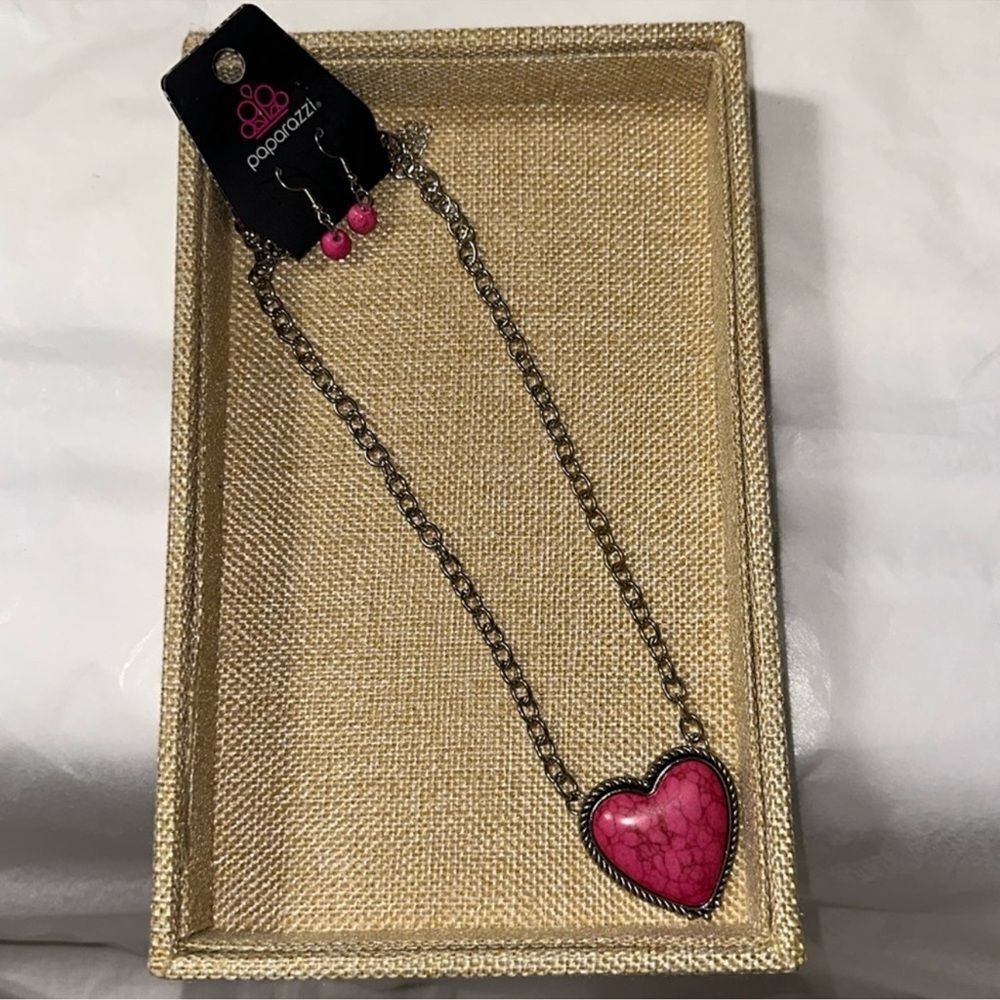 Paparazzi Pink Silver Tone Marble Heart Chain Necklace and Earrings Set